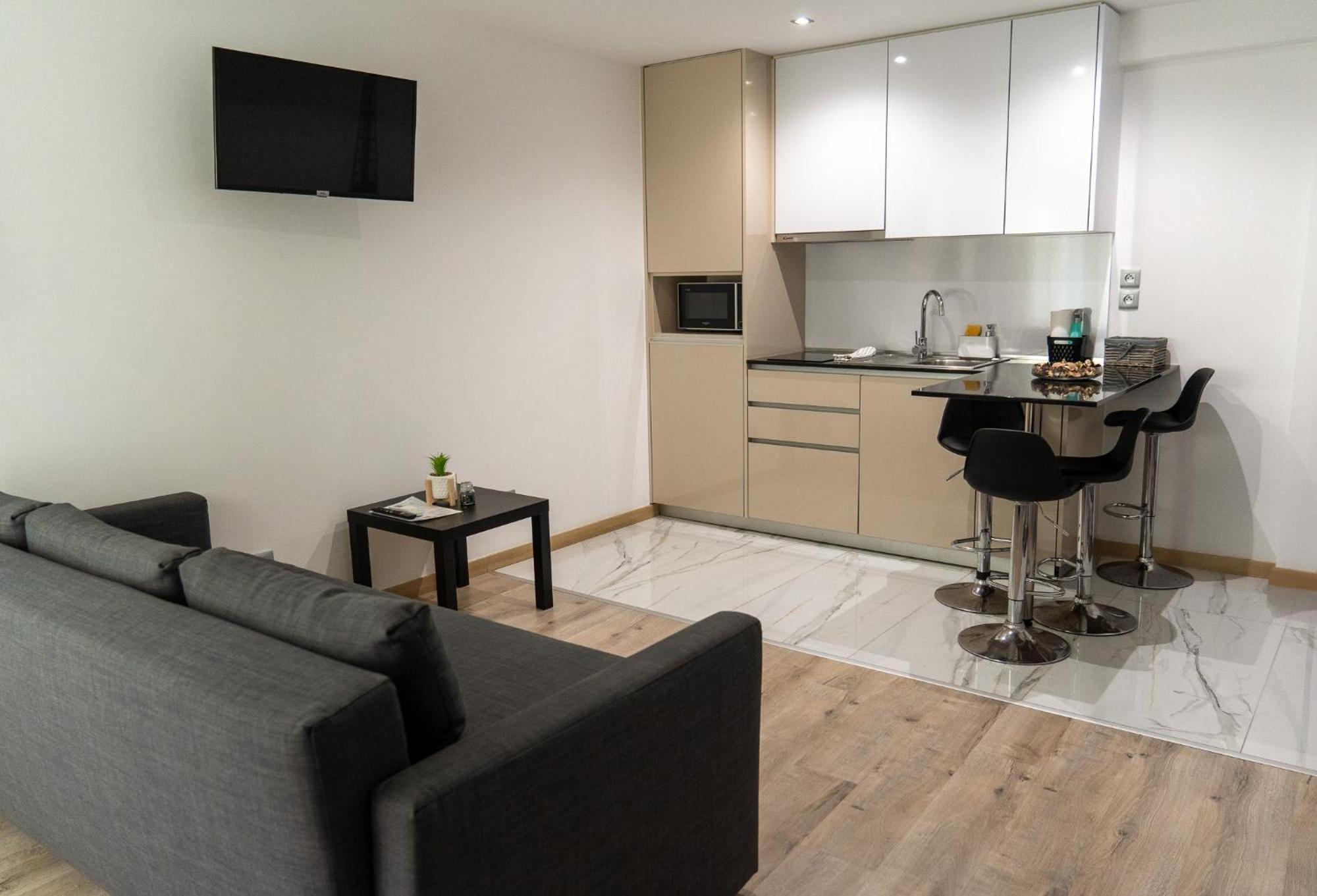 Appartement 1-4 Pers - Aeroport Cdg, Parc Expo, Villepinte - A L'Ombre Du Pin "9" Le Pin  Экстерьер фото