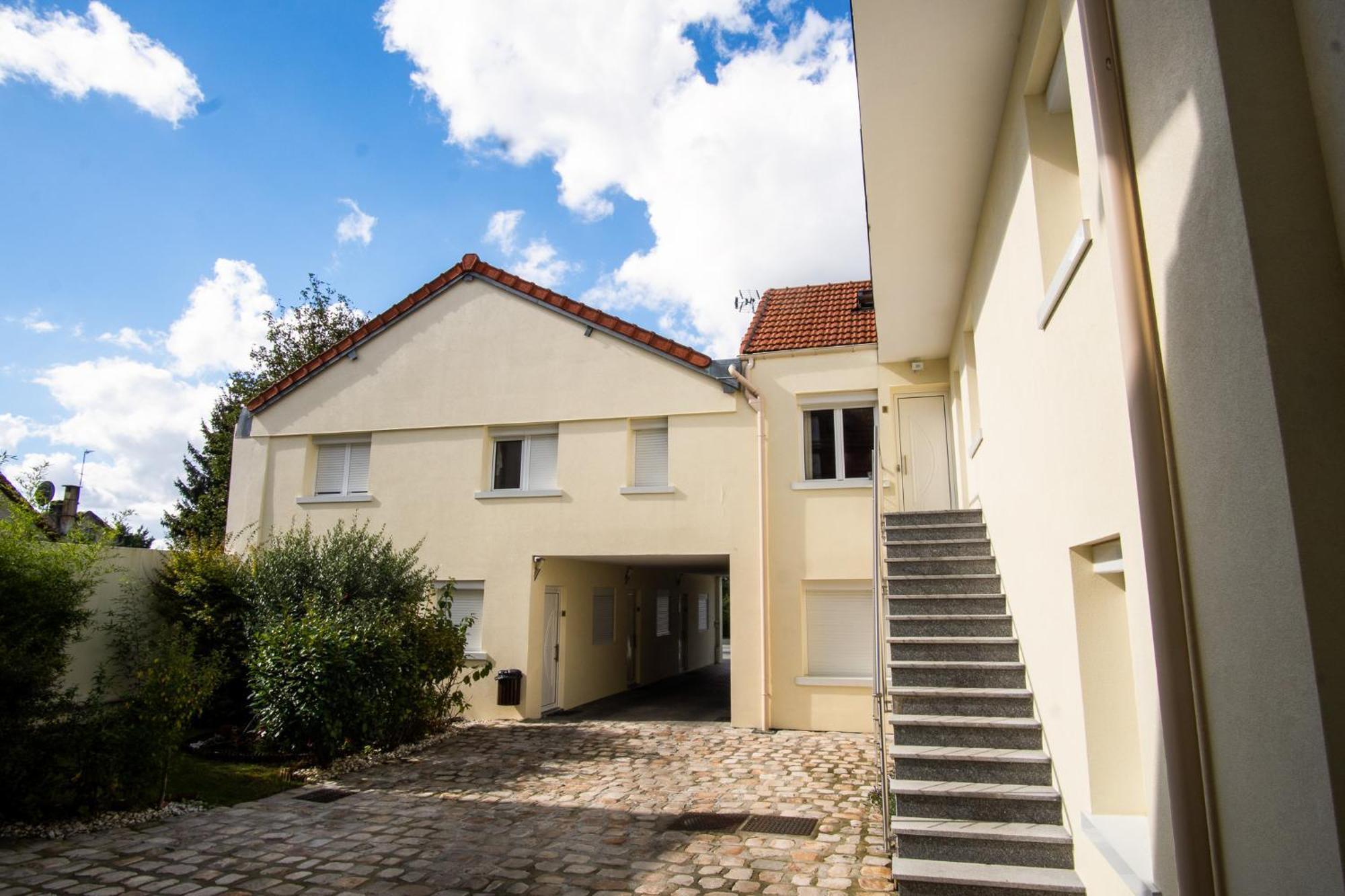 Appartement 1-4 Pers - Aeroport Cdg, Parc Expo, Villepinte - A L'Ombre Du Pin "9" Le Pin  Экстерьер фото